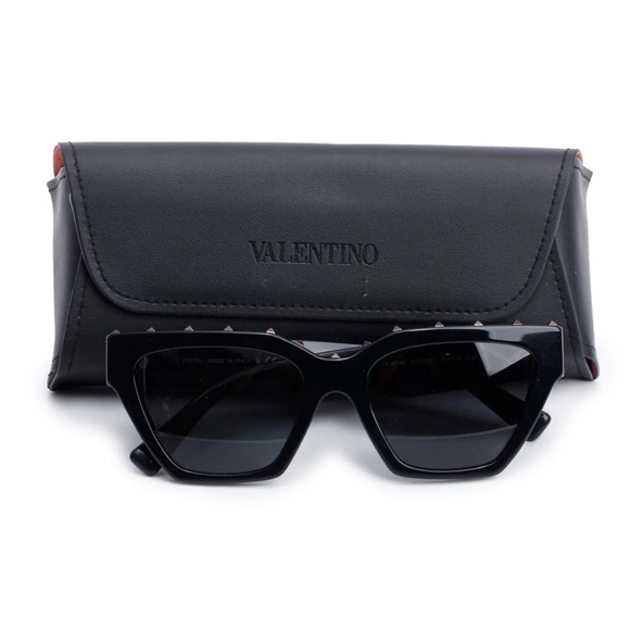Valentino Accessories - Valentino Black Sunglasses